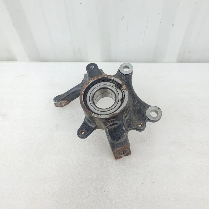 front steering knuckle, right hand Pas Cher